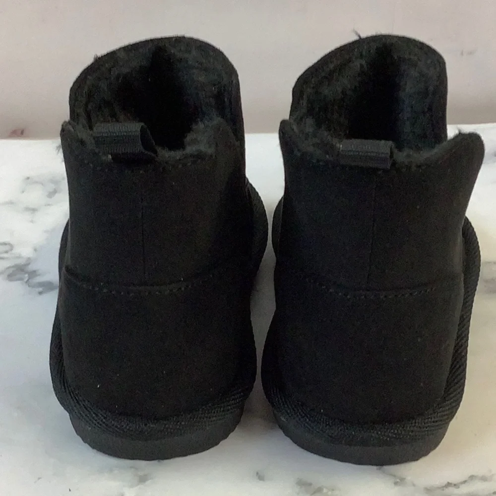 Harper Canyon black suede